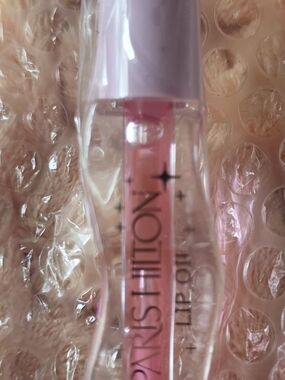 Paris Hilton Glossy Lip Oil